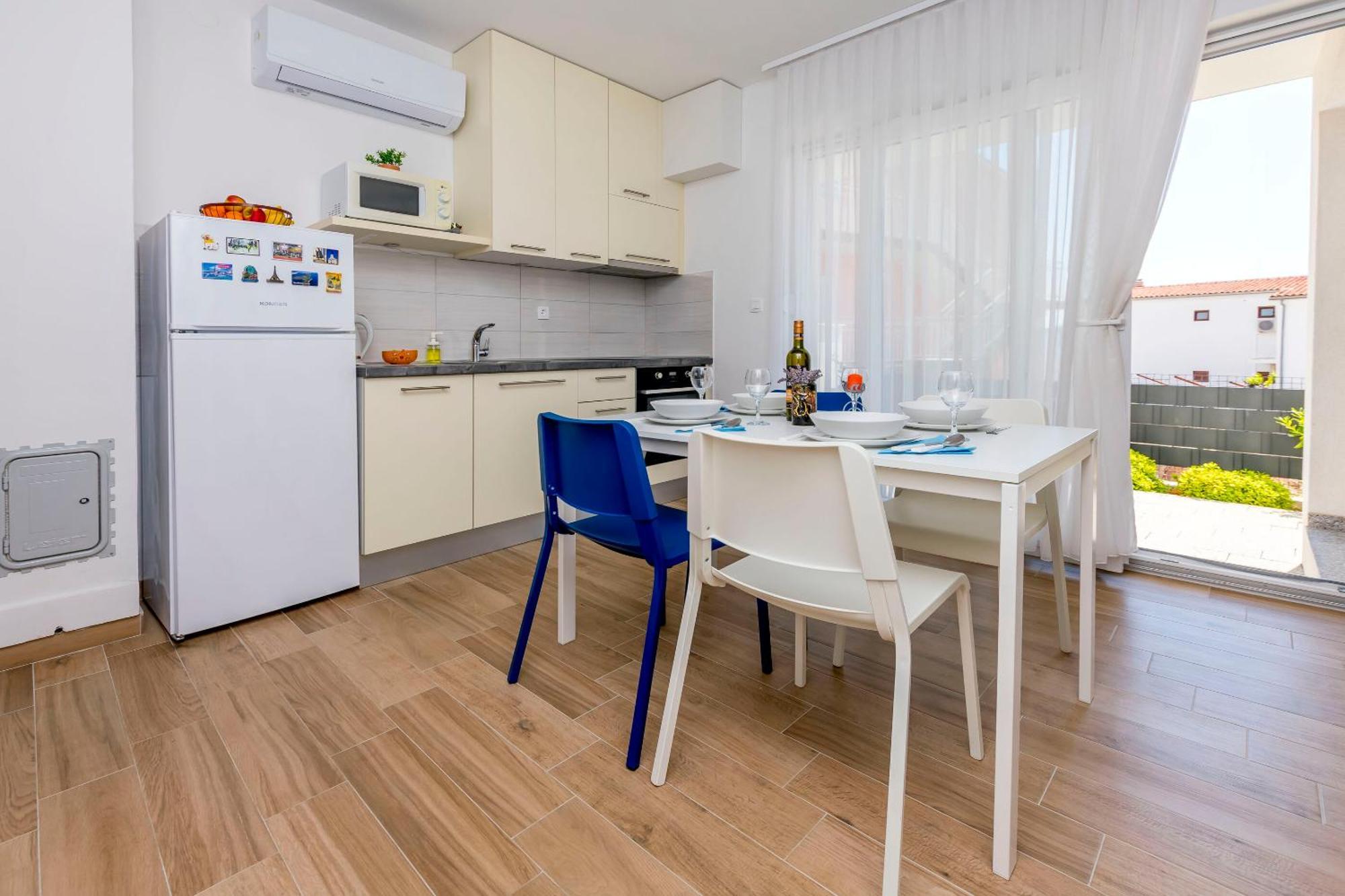 Apartments Tonka Primošten Kamer foto